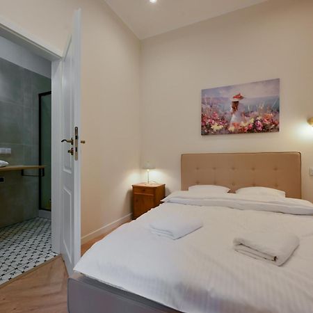 Rentplanet - Studio Plac Matejki Kraków Exteriör bild