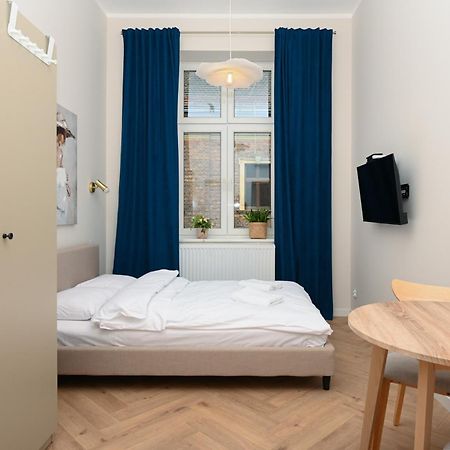 Rentplanet - Studio Plac Matejki Kraków Exteriör bild