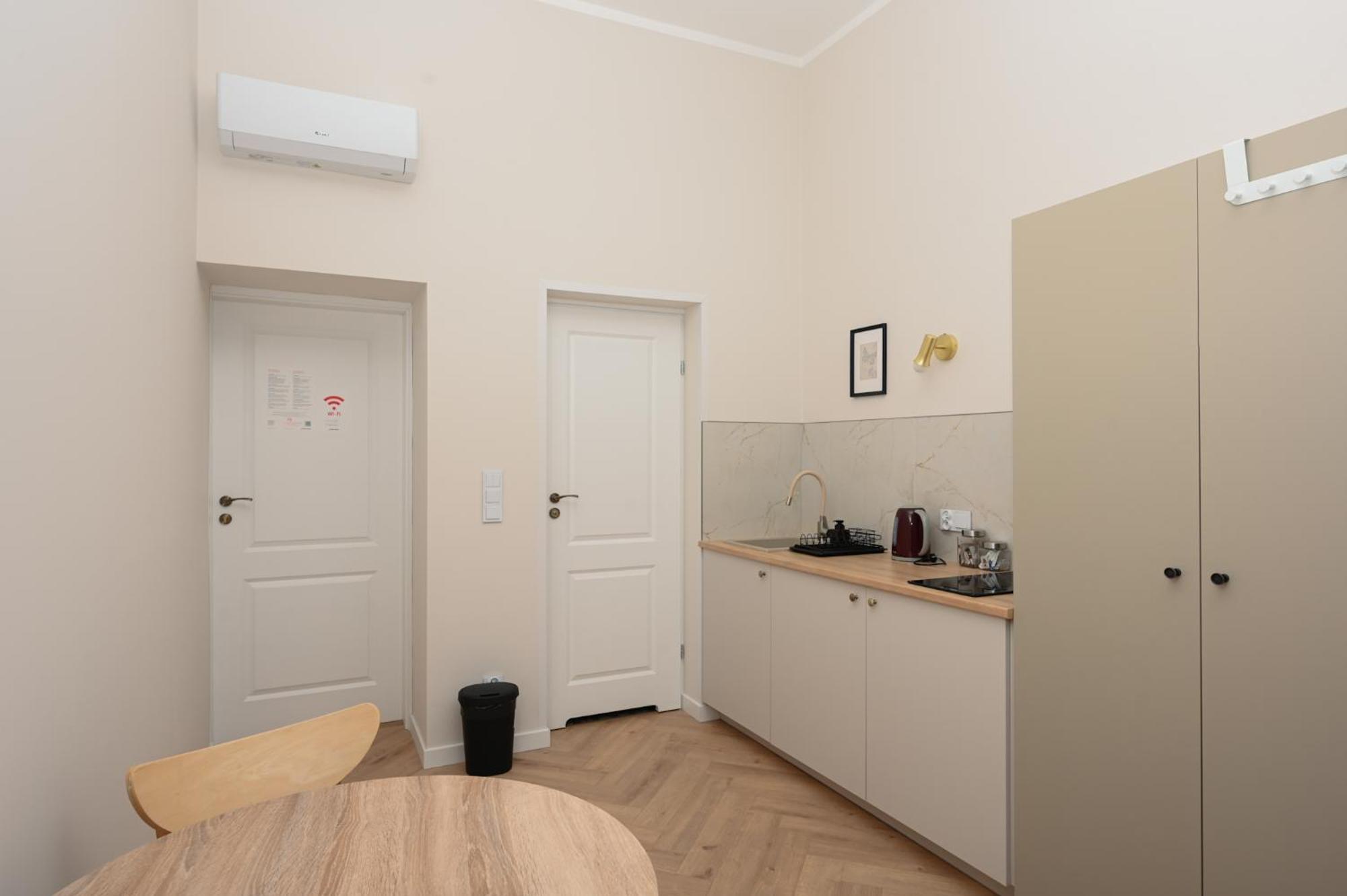 Rentplanet - Studio Plac Matejki Kraków Exteriör bild